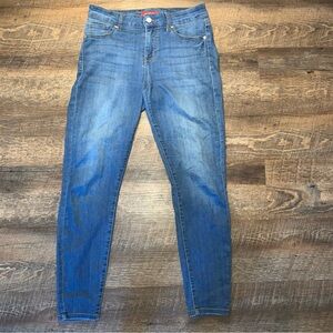 Guess Straight Leg Women’s Blue Jeans Size 29